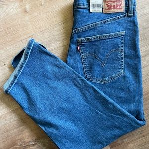 NWT Levi’s Ribcage Straight Ankle 32x27